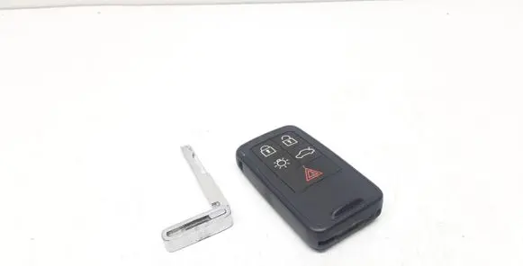 Volvo V60 Ignition key/card 8676873