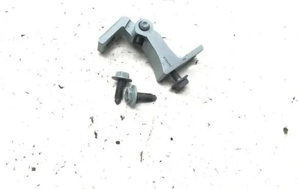 Chery Omoda 5/C5 Rear door upper hinge J606106023 J606106020