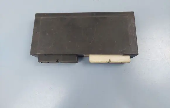 BMW 5 E34 Comfort/convenience module 61351384331