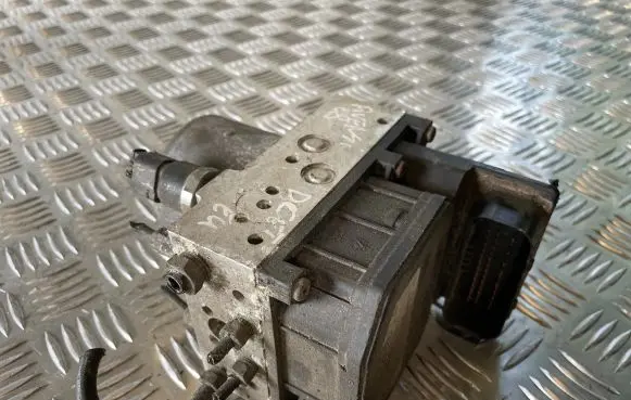 Toyota Avensis T250 ABS Pump 8954105100 884212 0265950178