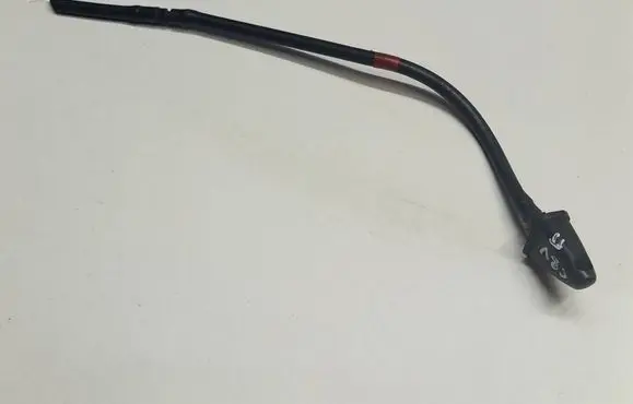 Honda CR-V Windshield washer spray nozzle 5AWF15F1