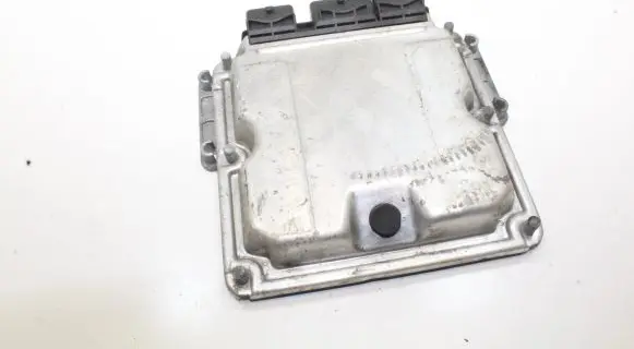 Citroen Xsara Picasso Engine control unit/module 9658373180 0281011518