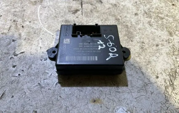 Volvo S60 Door control unit/module 31343481 AV6N14C236AB AV6N14C068A