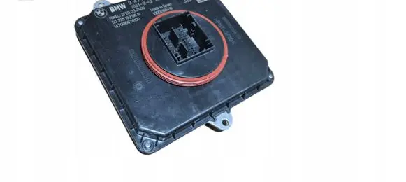 BMW M5 Voltage converter/converter module 