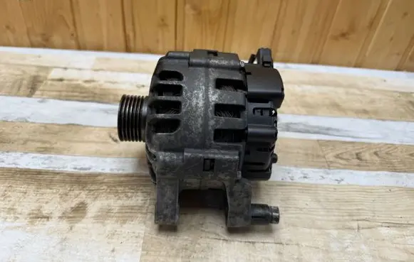 Peugeot 207 Generator/alternator 9656956280