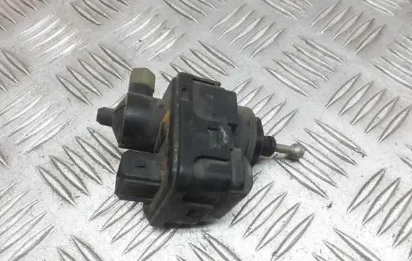 Volvo S70 V70 V70 XC Headlight level adjustment motor 00728243
