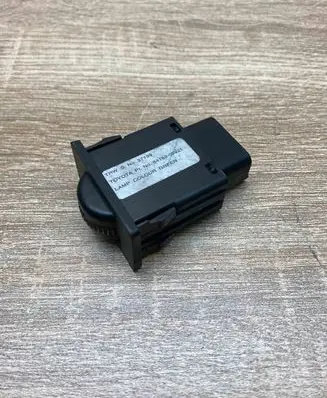Toyota Corolla Verso AR10 Headlight level height control switch 8415202021 37139