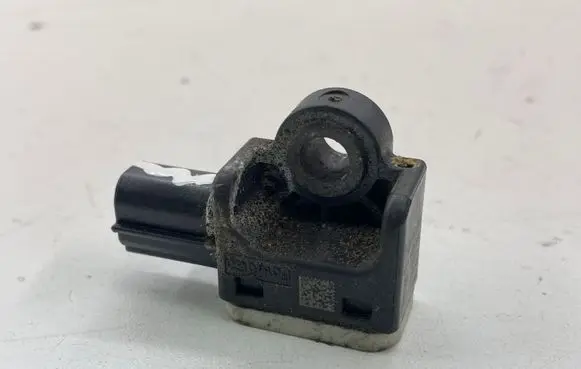 Ford Focus Airbag deployment crash/impact sensor 8V4T14B006AA 120104404