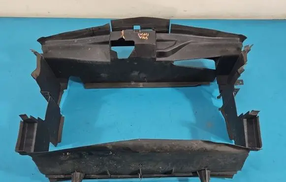 Mercedes-Benz B W245 Air intake duct part 1695050330 IMPRK1555978