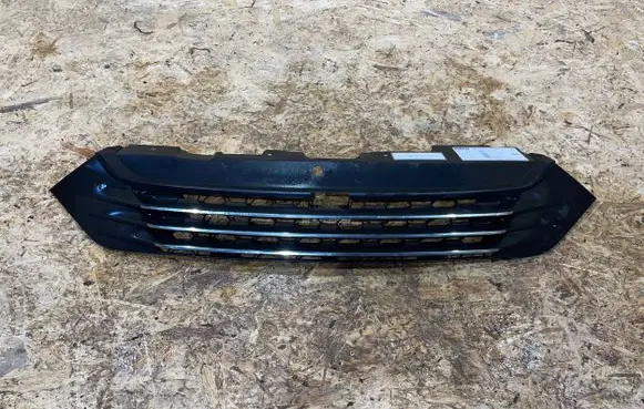 Iveco Daily 6th gen Front bumper upper radiator grill 5802075842 S2502N132