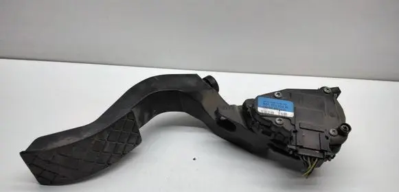 Audi A6 S6 C5 4B Accelerator throttle pedal 8D1723523N