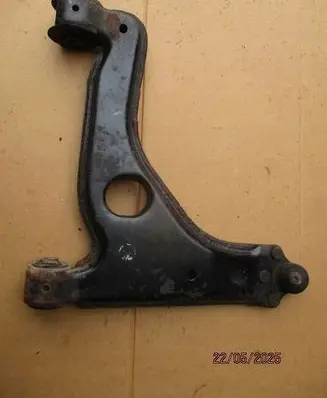 Opel Astra H Front lower control arm/wishbone 1521372