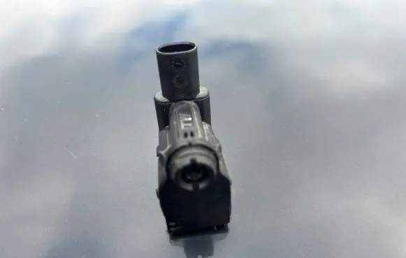 Fuel tank cap lock motor