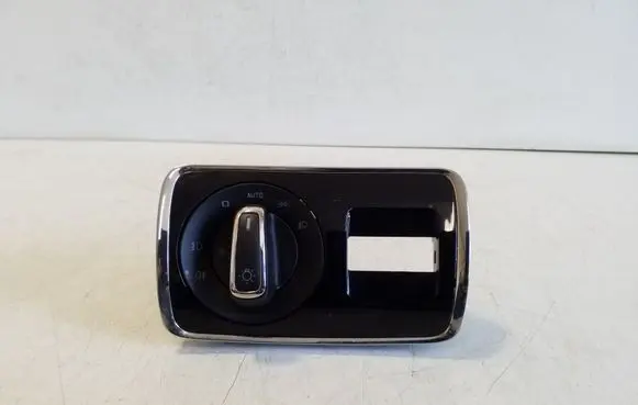 Skoda Superb B6 (3T) Light switch 3T0941431B