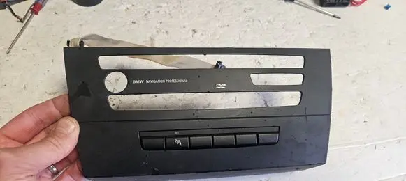 BMW 3 E90 E91 Radio/GPS head unit trim 6958409 6962590 658369584099