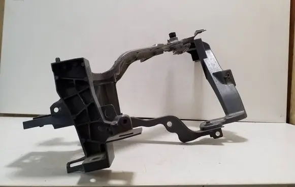 Polestar 2 Headlight/headlamp mounting bracket 31688286 31688244 31689581