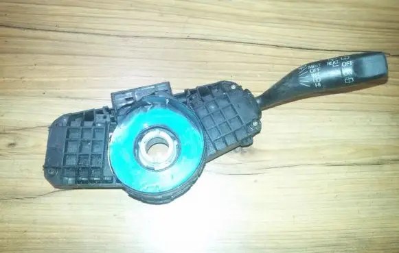 Honda CR-V Wiper control stalk m21664