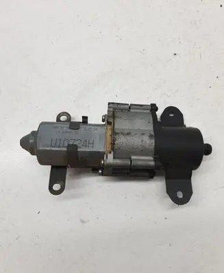 Chrysler Voyager Sliding door motor U10724H