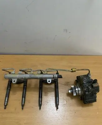 SsangYong Rexton Fuel injection system set A6720170021 28384645 A6720700001