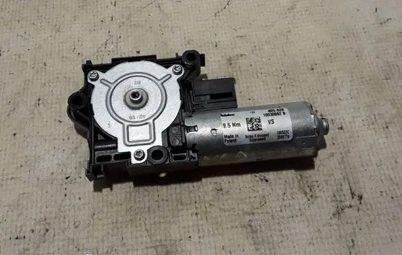 Volvo V60 Sunroof motor/actuator 10030662