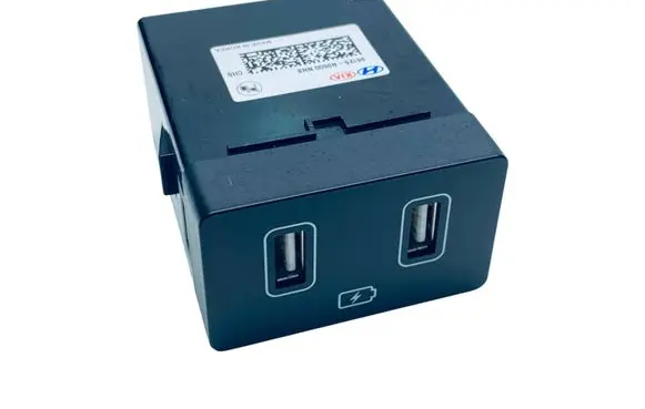 Hyundai Tucson IV NX4 USB socket connector 96125N9500