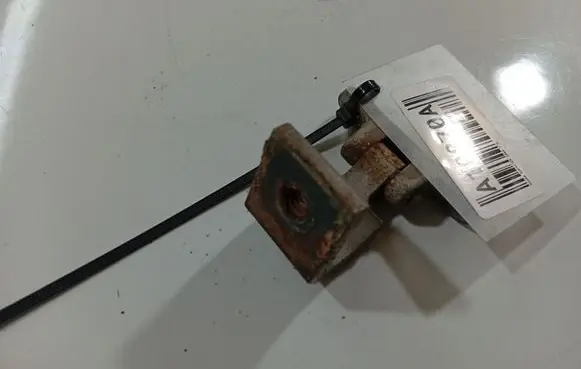 Skoda Roomster (5J) Rear door lower hinge 6N0827301C