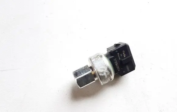 Volvo XC60 Air conditioning (A/C) pressure sensor 31292004