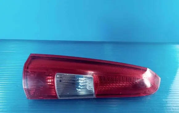 Volvo V70 Rear/tail lights 9154493