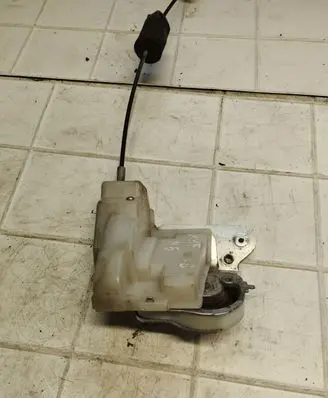 Mazda 5 Sliding door lock 