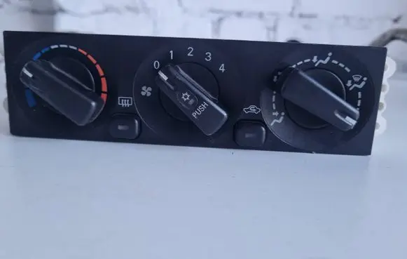 Mitsubishi Galant Climate control unit MR460482 000328