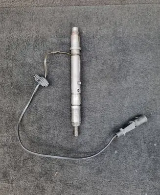 Audi A4 S4 B6 8E 8H Fuel injector 059130202F