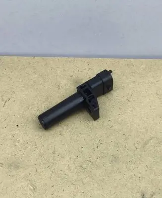 Mercedes-Benz C W204 Crankshaft position sensor A2761530128