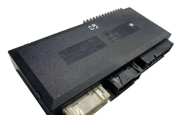 BMW 5 E39 Comfort/convenience module 8366527 12037310