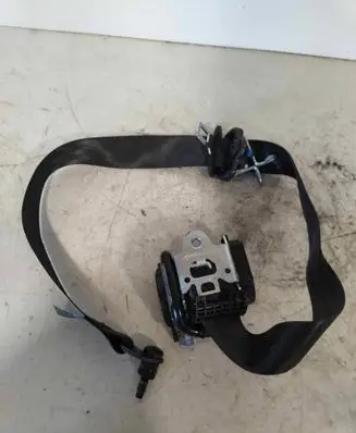 Ford Focus Front seatbelt 617231900 006L000