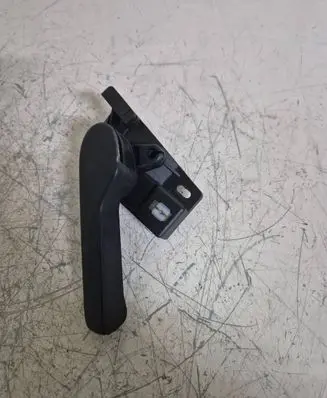 Engine bonnet (hood) release handle