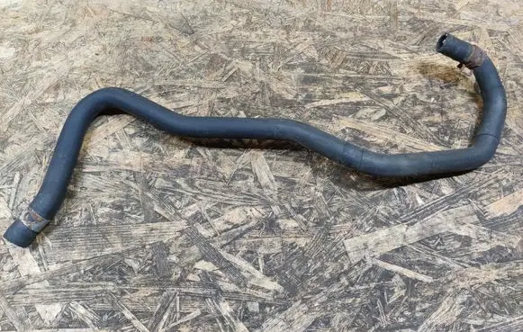 Suzuki SX4 Engine coolant pipe/hose