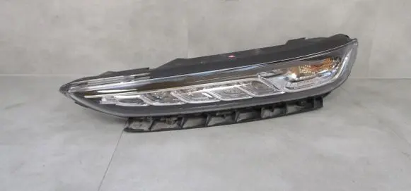Hyundai Kona I Headlight/headlamp 92207J9000 92207 19207