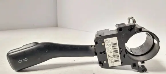 Volkswagen Golf IV Indicator stalk 8L0953513G