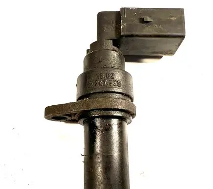 BMW 5 E39 Crankshaft speed sensor 259160 2247926