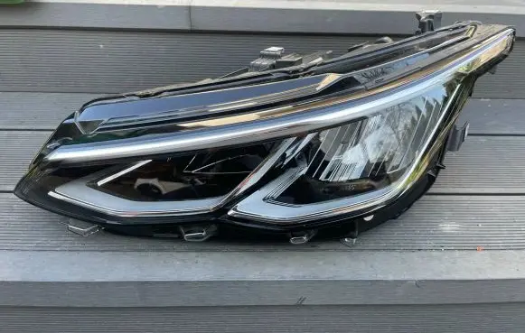 Volkswagen Golf VIII Headlight/headlamp 5H1941005B 90150890