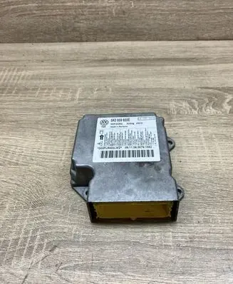 Volkswagen Golf VI Airbag control unit/module 5K0959655E 5WK44302