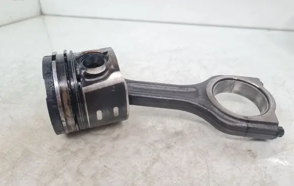 Peugeot 308 Piston with connecting rod