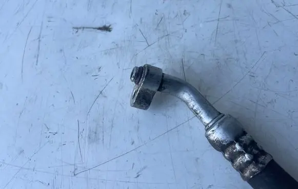 Audi A6 S6 C6 4F Air conditioning (A/C) pipe/hose 4d0260701