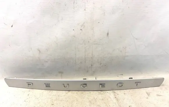 Peugeot 308 Number plate light
