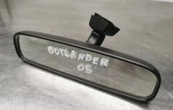 Mitsubishi Outlander Rear view mirror (interior)