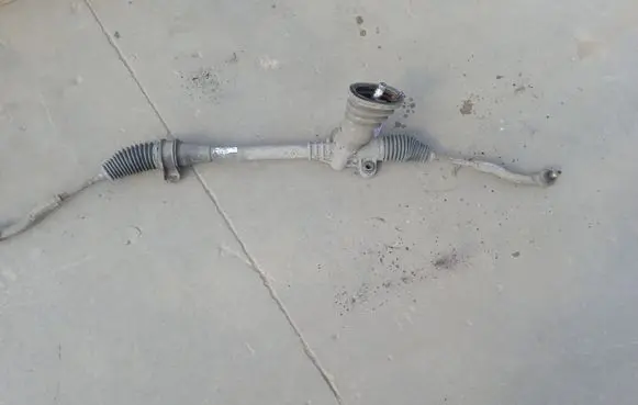 Toyota Tundra I Steering rack