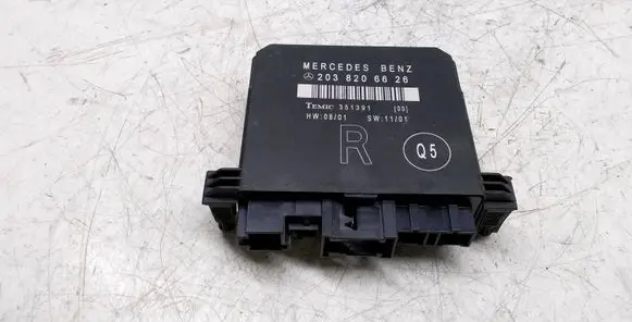 Mercedes-Benz C W203 Door control unit/module 2038206626 351391