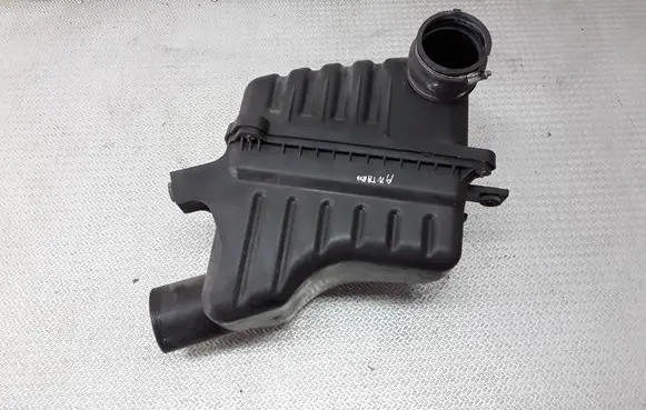 Opel Antara Air filter box 96628880
