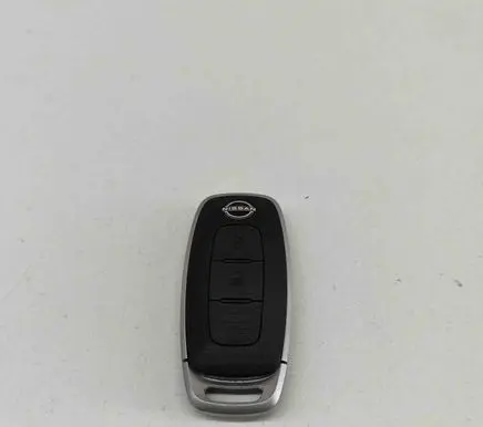 Nissan Juke II F16 Ignition key/card S180146106