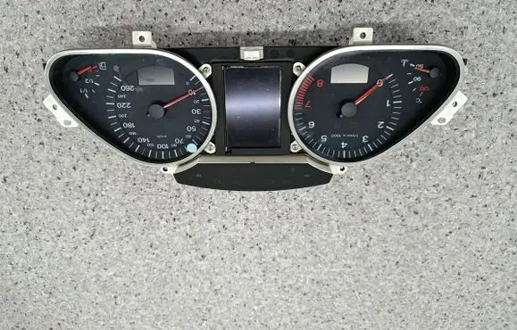 Audi A6 S6 C6 4F Speedometer (instrument cluster)